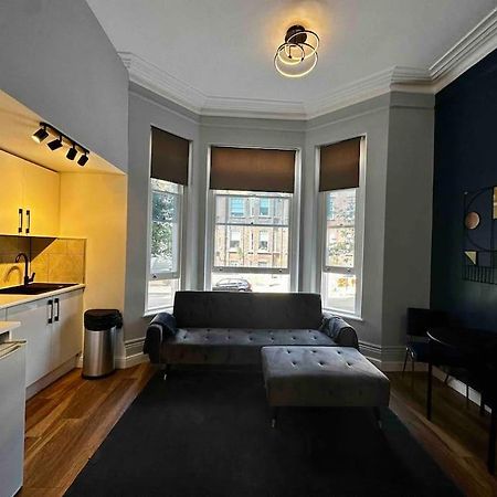 Apartamento Stylish Studio For 3 Near Regent'S Park N3 Londres Exterior foto