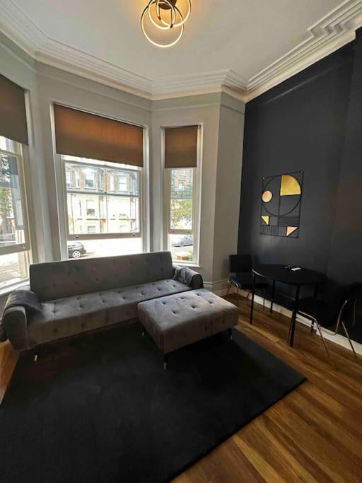 Apartamento Stylish Studio For 3 Near Regent'S Park N3 Londres Exterior foto